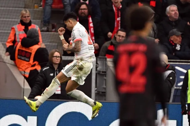 Nine-man Bayern Come from Behind to Rescue 1-1 Draw at Leverkusen
